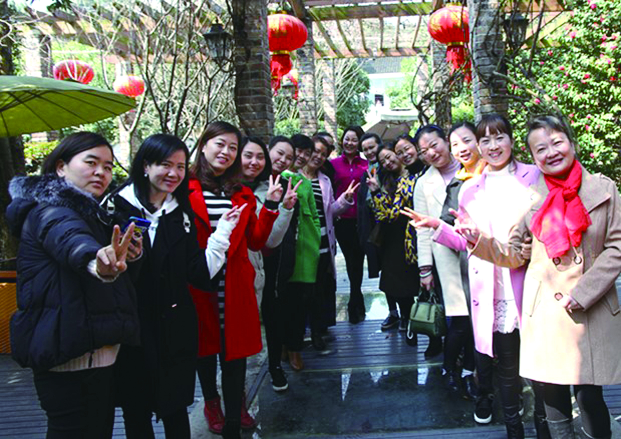 3月8日，集團(tuán)公司機(jī)關(guān)組織慶?！叭恕眿D女節(jié)活動